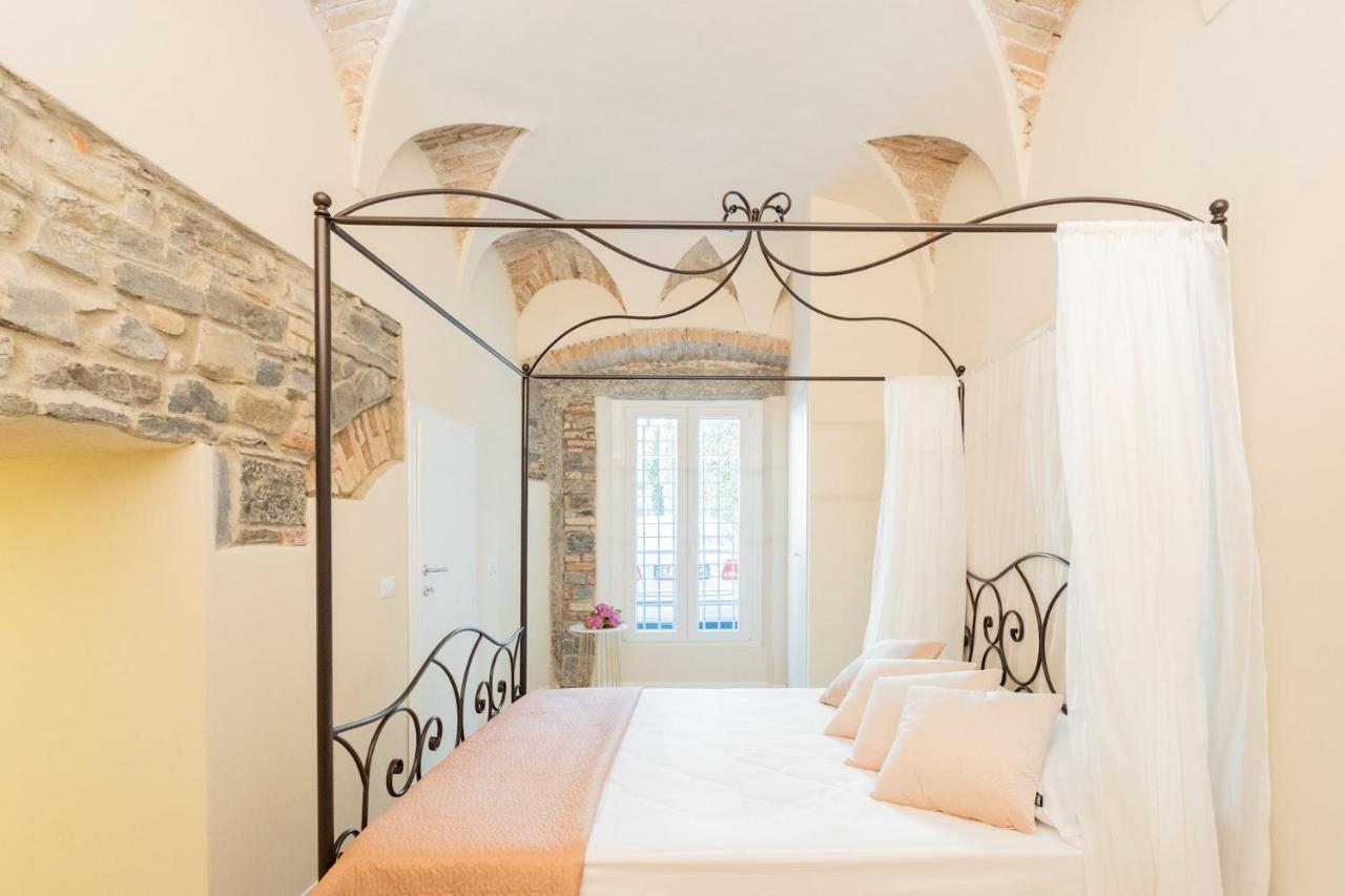 Romantic Escape City Centre With Jacuzzi & Parking By Rent All קומו מראה חיצוני תמונה