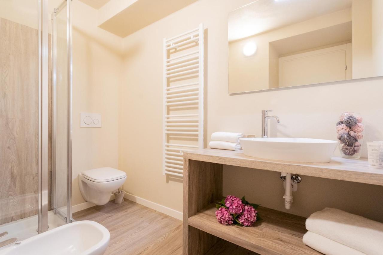 Romantic Escape City Centre With Jacuzzi & Parking By Rent All קומו מראה חיצוני תמונה