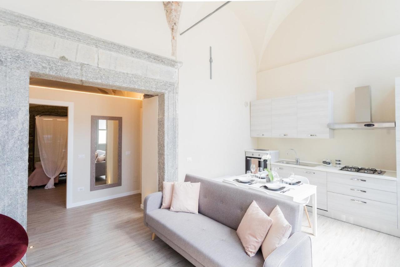 Romantic Escape City Centre With Jacuzzi & Parking By Rent All קומו מראה חיצוני תמונה